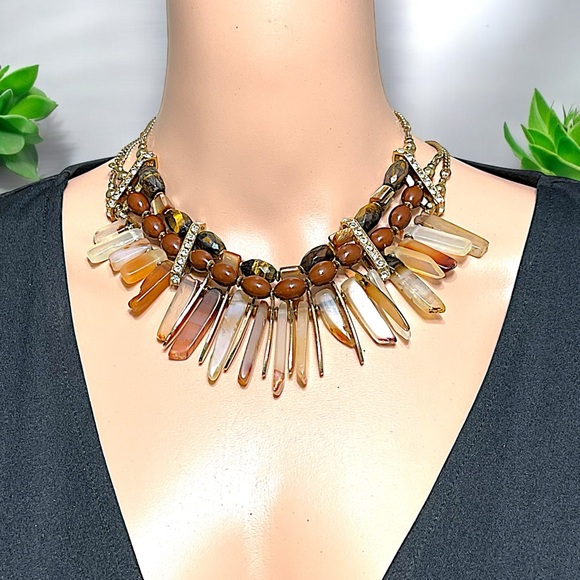 Beautiful Beaded Tortoise Necklace & Gold-Tone Set - Picture 9 of 16